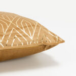 Fama Διακοσμητικο Μαξιλαρι 45x45cm Βελουδο Caramel Χρυσο - Image 4